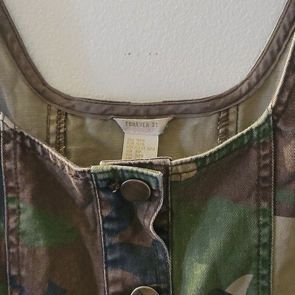 Forever 21- Kids Camo Button-Up Dress - Picture 3 of 5